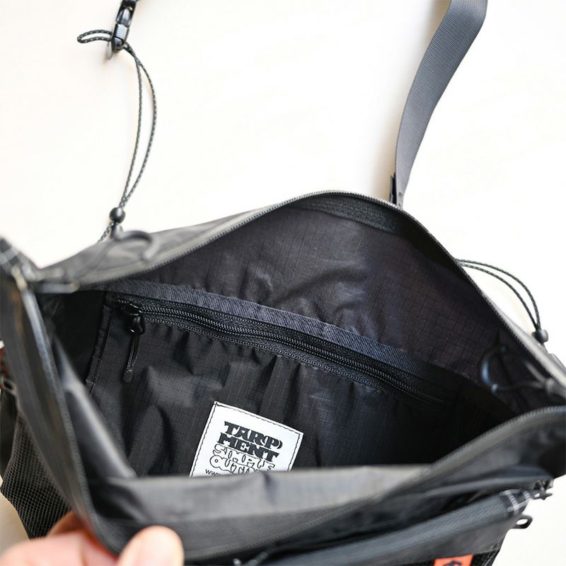 【新品未使用】TAR(P)MENT HOUR Sacoche BLACK TAR(P)MENT Sacoche 4L – Nothingblue