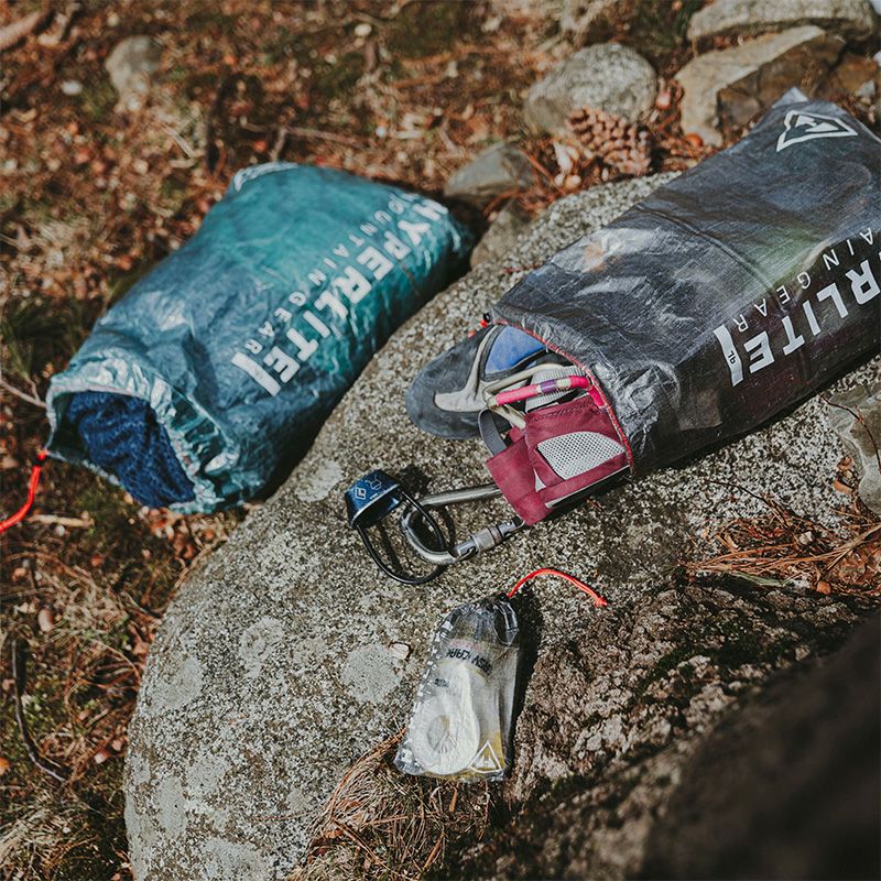 HYPERLITE MOUNTAIN GEAR | DRAWSTRING STUFF SACKS ハイパー